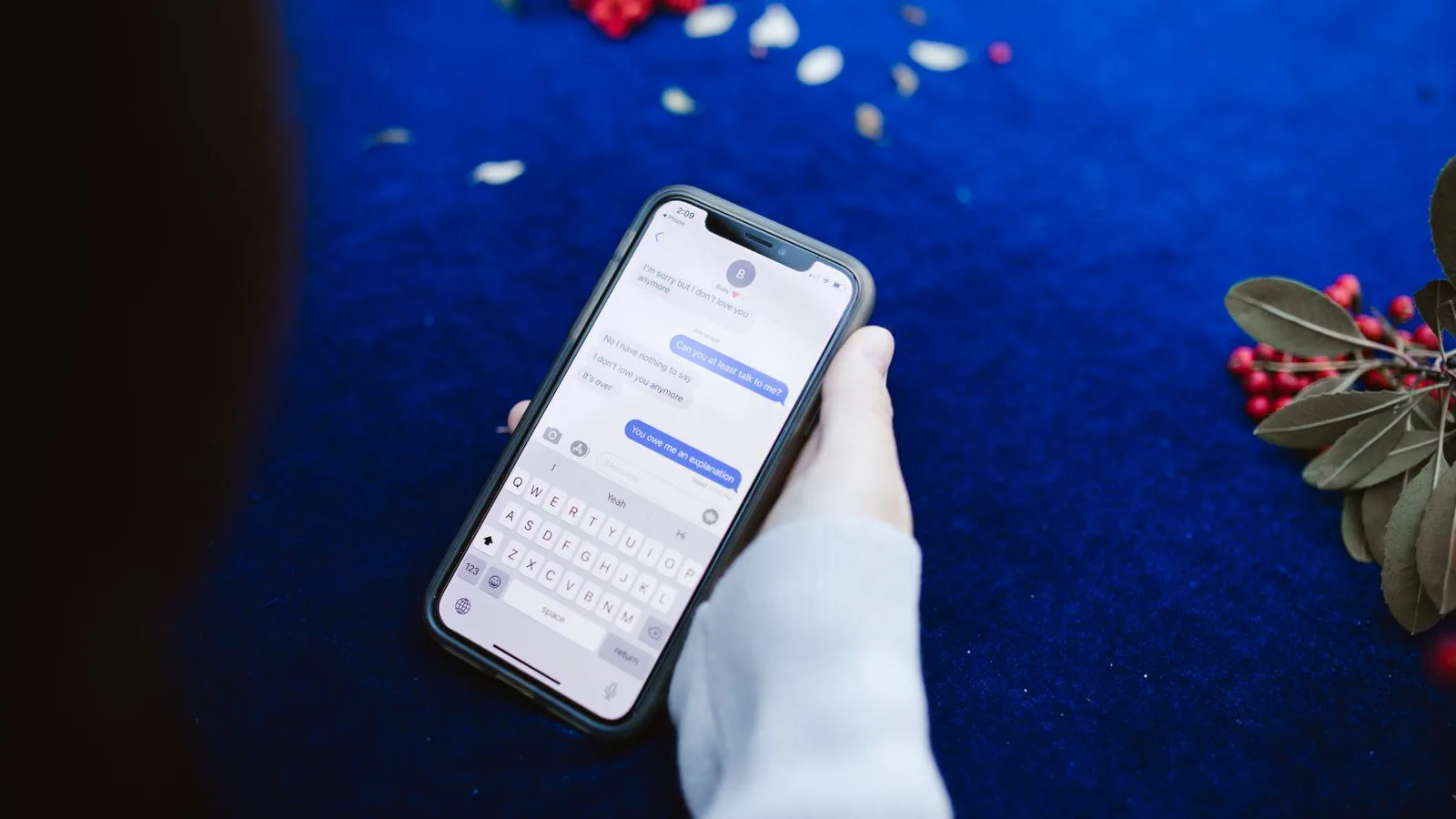 Telegram Adds Welcome Messages and In-Message Buttons: How to Use Them